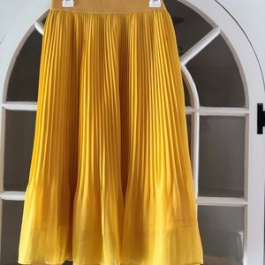 Vibrant yellow skirt